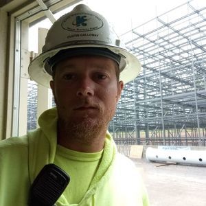 Meet your Posher, Dustin